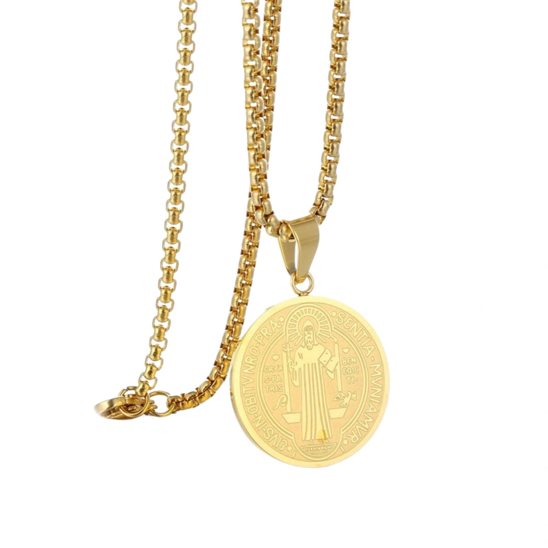 Collar San Benito Baño de oro 18k + Caja de regalo