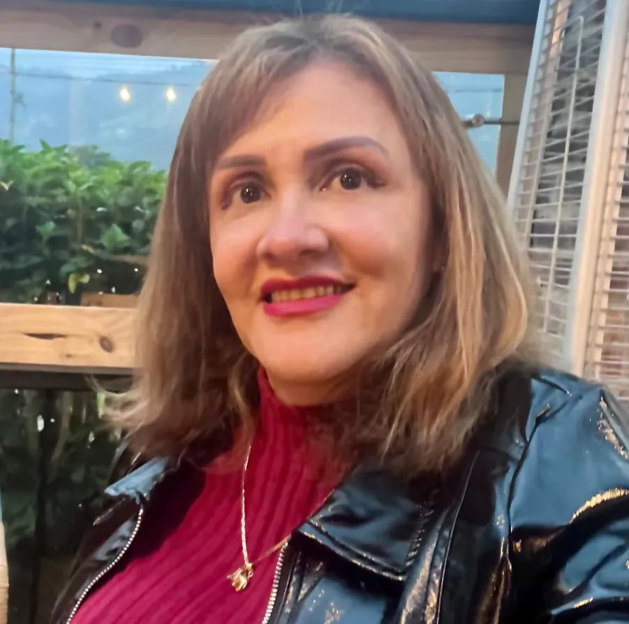 <em><strong>Claudia H.</strong></em>